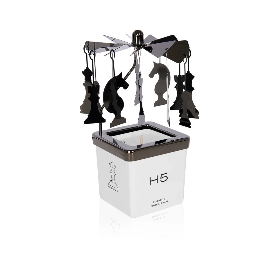 Luxury Candle Set with Carousel - Image 3